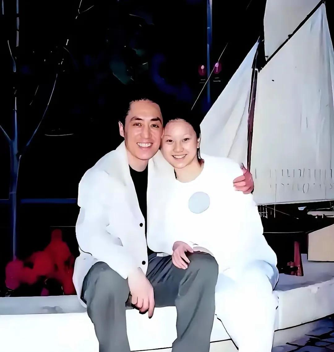 49岁VS18岁！张导当年这段恋情，年龄差真惊人！翻到张艺谋与陈婷恋爱初期的照