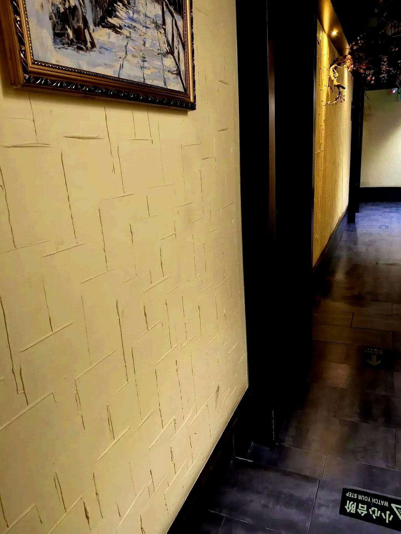 昨天看到一位足浴小妹的“自白”，真是把那层遮羞布扯得稀碎。都说去足疗是为了养生