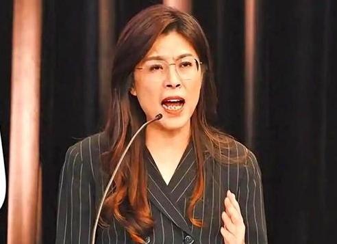 中国国民党主席郑丽文正式宣布。 8月26日，国民党召开中常会，郑丽文正式对外
