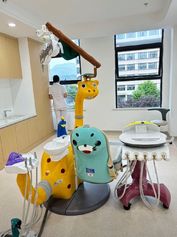 儿童牙科的座椅能有像玩具