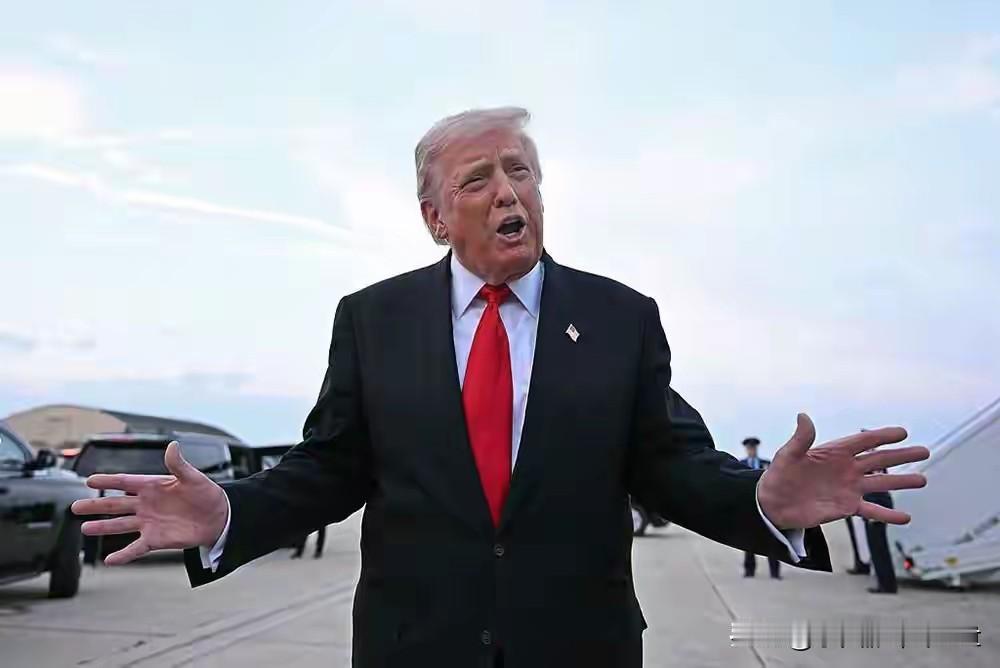 疯了！拿400亿美援后，米莱在特朗普庄园狂跳“偶像舞”，争议炸锅！最近阿根