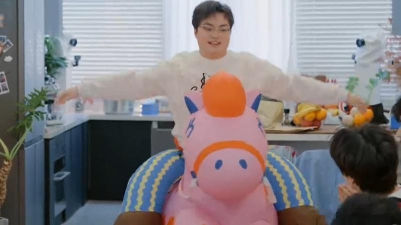 鹿晗崩溃先找邓超邓超陈赫的歌比鹿晗多哈哈哈哈哈林树才艺表演太有杀伤力了，鹿晗扛