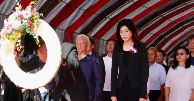 “台独”分子跳出来了！李忠宪点名攻击郑丽文！李忠宪声称，七十年前，马场町的枪声是