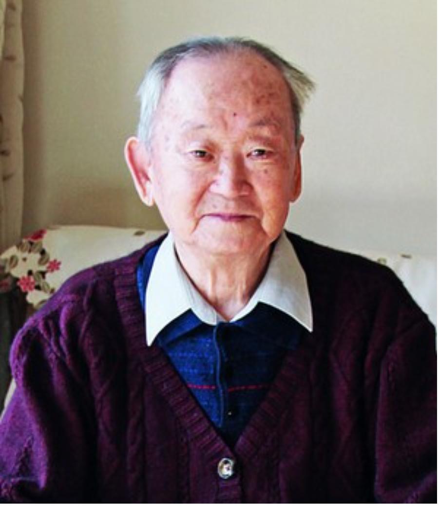 柳逢培，男，1926年12月生，山东莱阳人。1945年3月参军，1946年5月加
