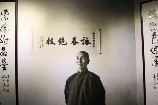 50年代，叶问匆忙逃离大陆，身份神秘，闭口不谈大陆经历！震撼！当时，他连自己的妻