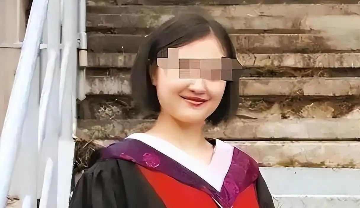 37岁,武汉大学硕士,死时无人认领遗体。王懿的父母签了一张放弃认领的授权书,把她