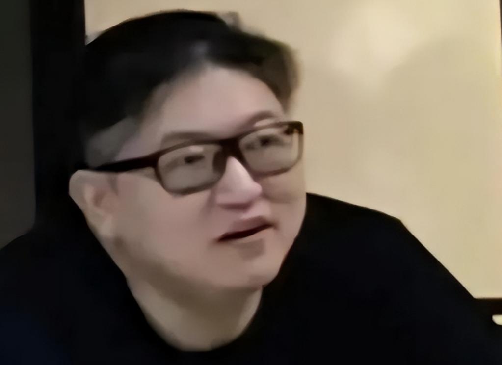 “我睡过100多个女学生。”2022年，知名艺考培训机构影路站台的校长杜某哲，曾