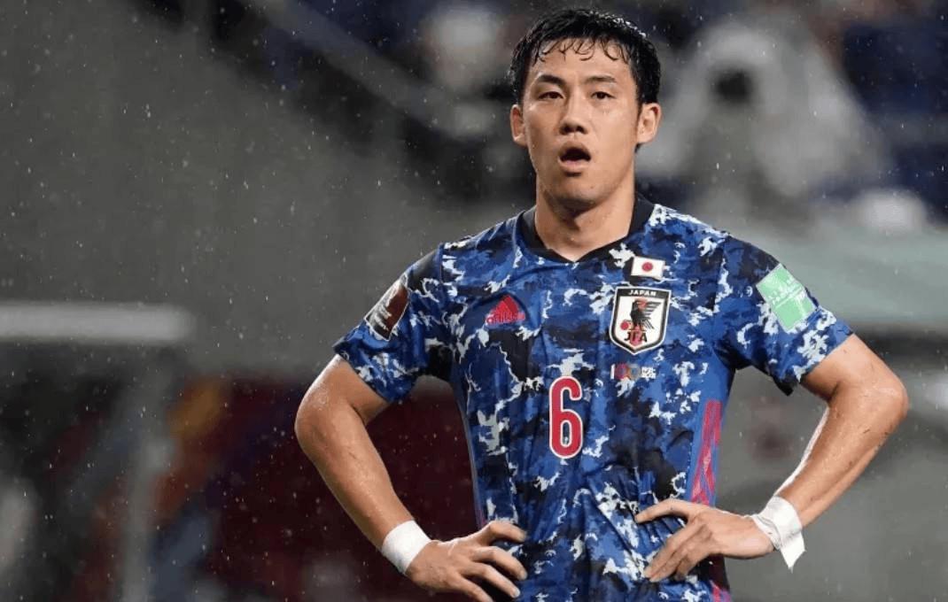 上海知名媒体辟谣远藤航加盟申花！其实远藤航应该也不在斯卢茨基的体系内！申花目前阵