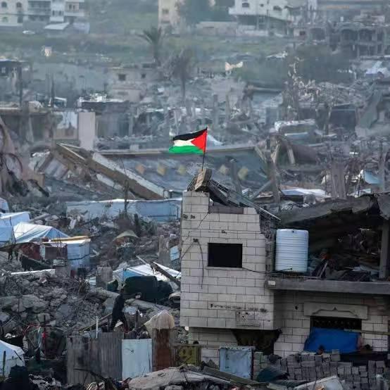 哈马斯突然决定交出武器和地道图纸投降。哈马斯已经看清楚了，伊朗和也门胡塞武装都救