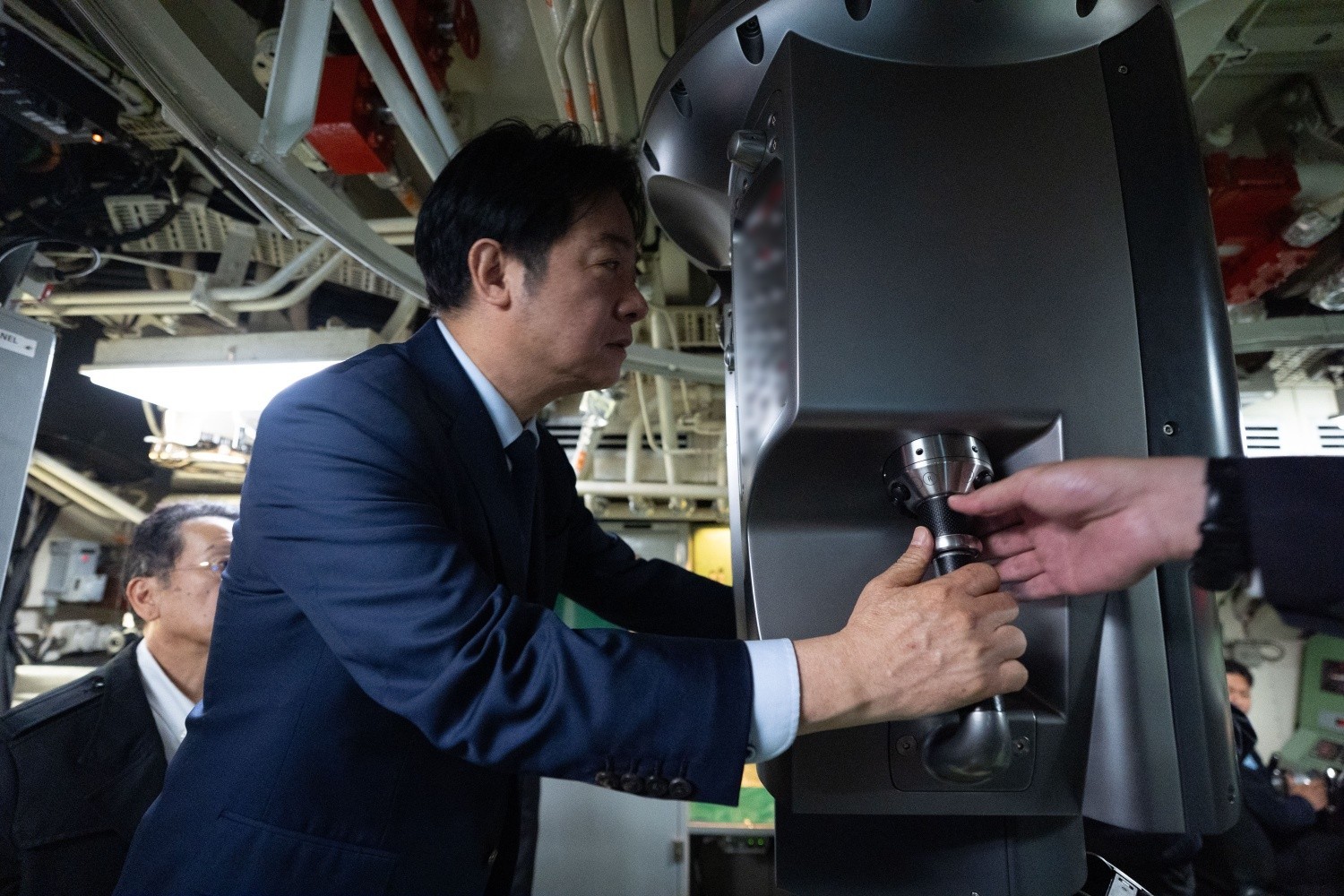 台湾“海龙”号潜艇升级了德国亨索尔特光学公司(HensoldtOptronic