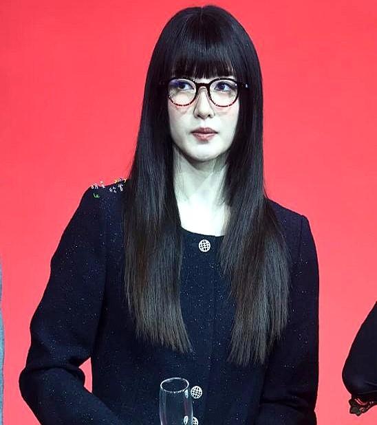 39岁的江疏影。给所有女人都提了个醒。无论你长得再美，身材再好，也千万不