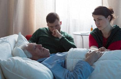 为什么有人能感觉死期？医生：人死前的一年，会出现这几种感觉这类“预知死亡”的