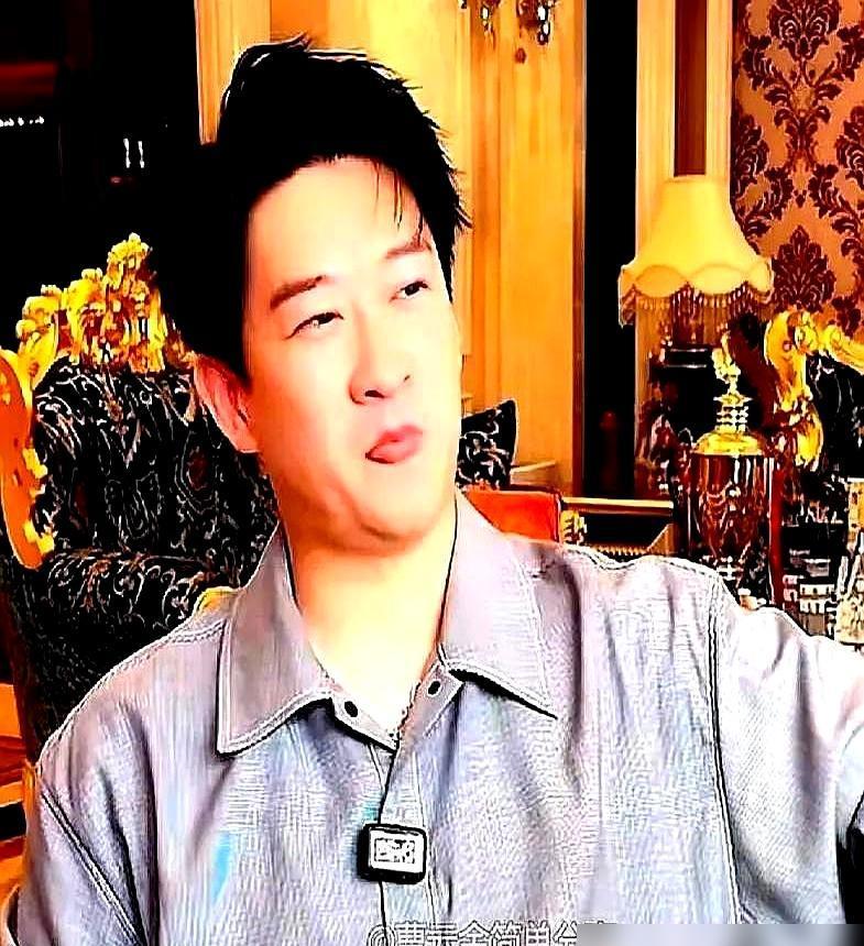 曹云金直播赚翻之际，张鹤擎直接怼到脸上敢出来吃饭吗敢发视频吗之前曹云金悄悄