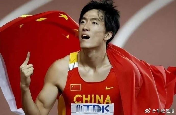 上海体育局回应刘翔求助刘翔发帖求助之后，上海体育局官方回应来了！确认刘翔是功勋体