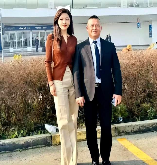 顶着“两百年遇不到一回”的绝顶美貌，谈了3任男友全都成了影帝，为什么曾黎到49岁