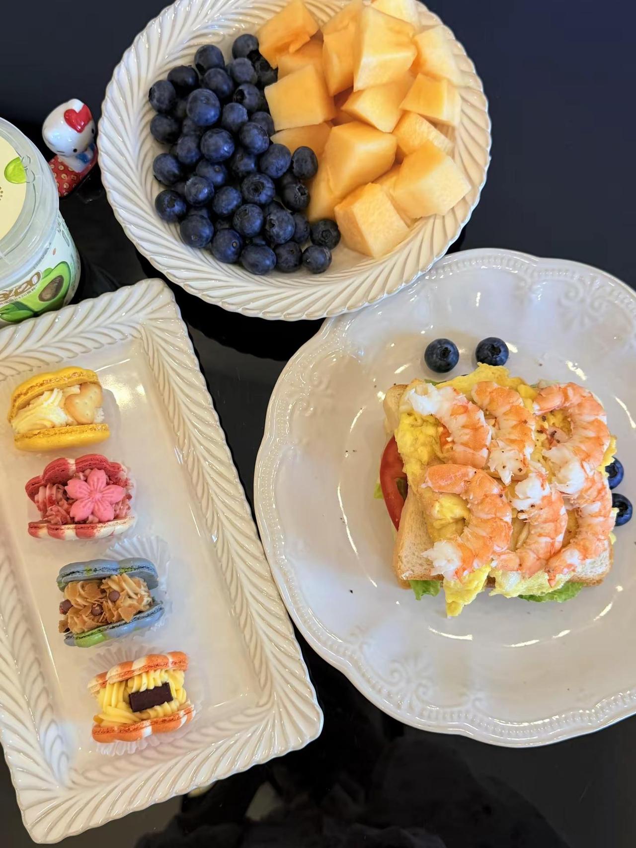 虾仁蔬菜沙拉虾仁蔬菜三明治