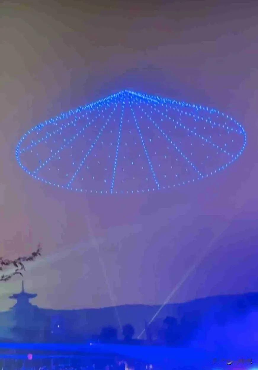 我的今日状态：🏝️旅行度假我这里的天气：🌤️多云