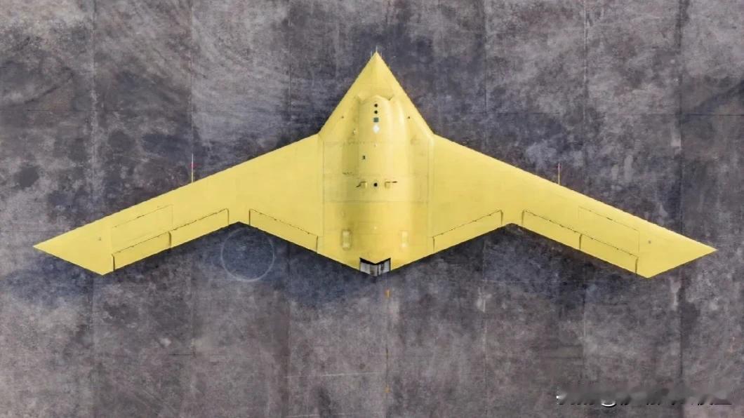 彩虹-7高空高速长航时大型隐身无人机成功首飞!这款无人机采用了先进的大展弦比飞