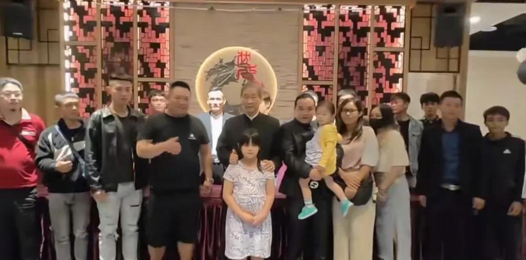 大好消息，中国台湾统一力量逐渐壮大！据张安乐儿子张玮介绍，统一促进党党部最近来了