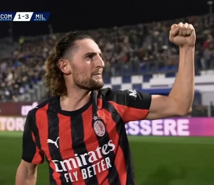 【科莫别当搅局者，米兰点球没问题】从官方判罚看，这个点球没问题。国际米兰赢了，米