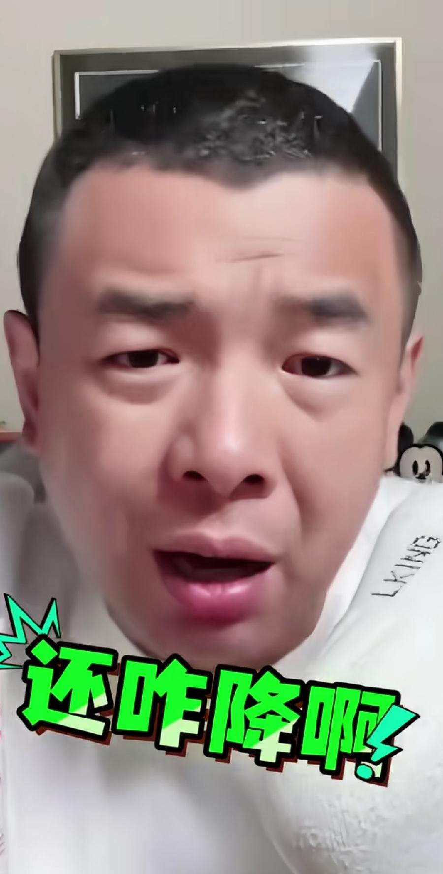 中国不缺少踢球的人吧国足这几年的水平，一直是在义无反顾的向下出溜