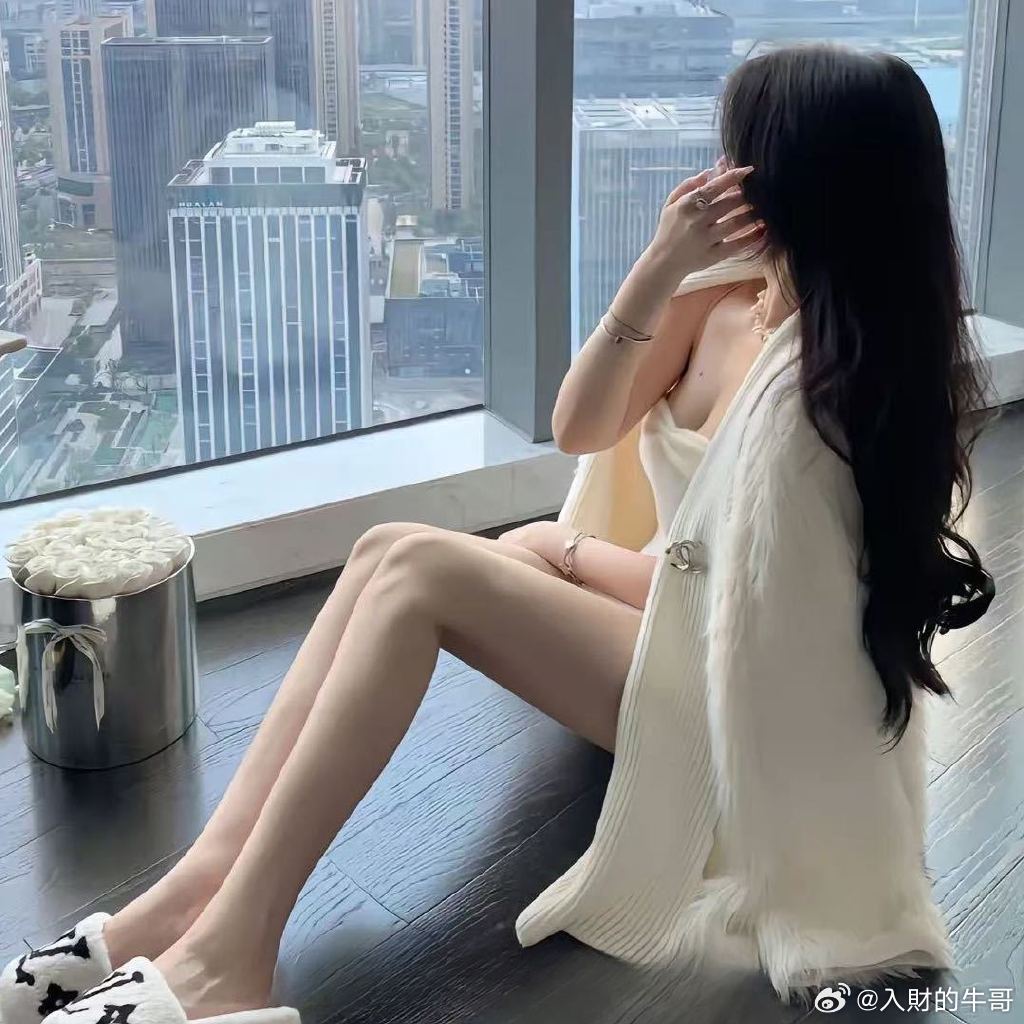 海上风电海缆三剑客1.东方电缆——市占率约35%，行业第一；海缆毛利率≈40%，