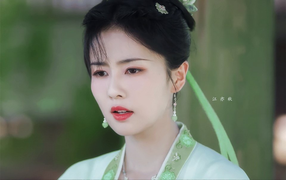 好像看到白鹿再穿一次绿色下次就是莫离了吧！​​​