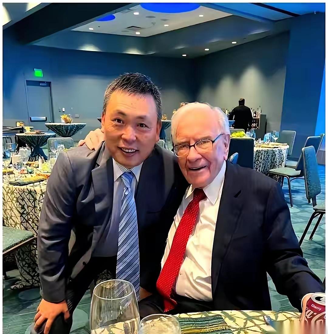 段永平出来干嘛？他都退休很久了！不要小看名人的行踪，每一步都有用。近日接受王