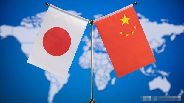 中日一旦开战，绝不会是俄乌那种克制模式，这一点从日本五十年的战争惯性里，就能看个