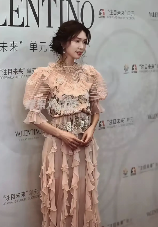 林志玲执意嫁给日本人，与黑泽良平成婚已进入第6个年头，如今的境况早已大不相同…