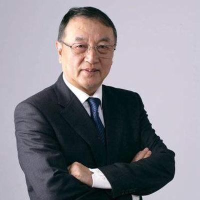 柳传志：争议缠身却越做越大，凭什么？一个退休老头，一年拿近千万退休金，你信吗？