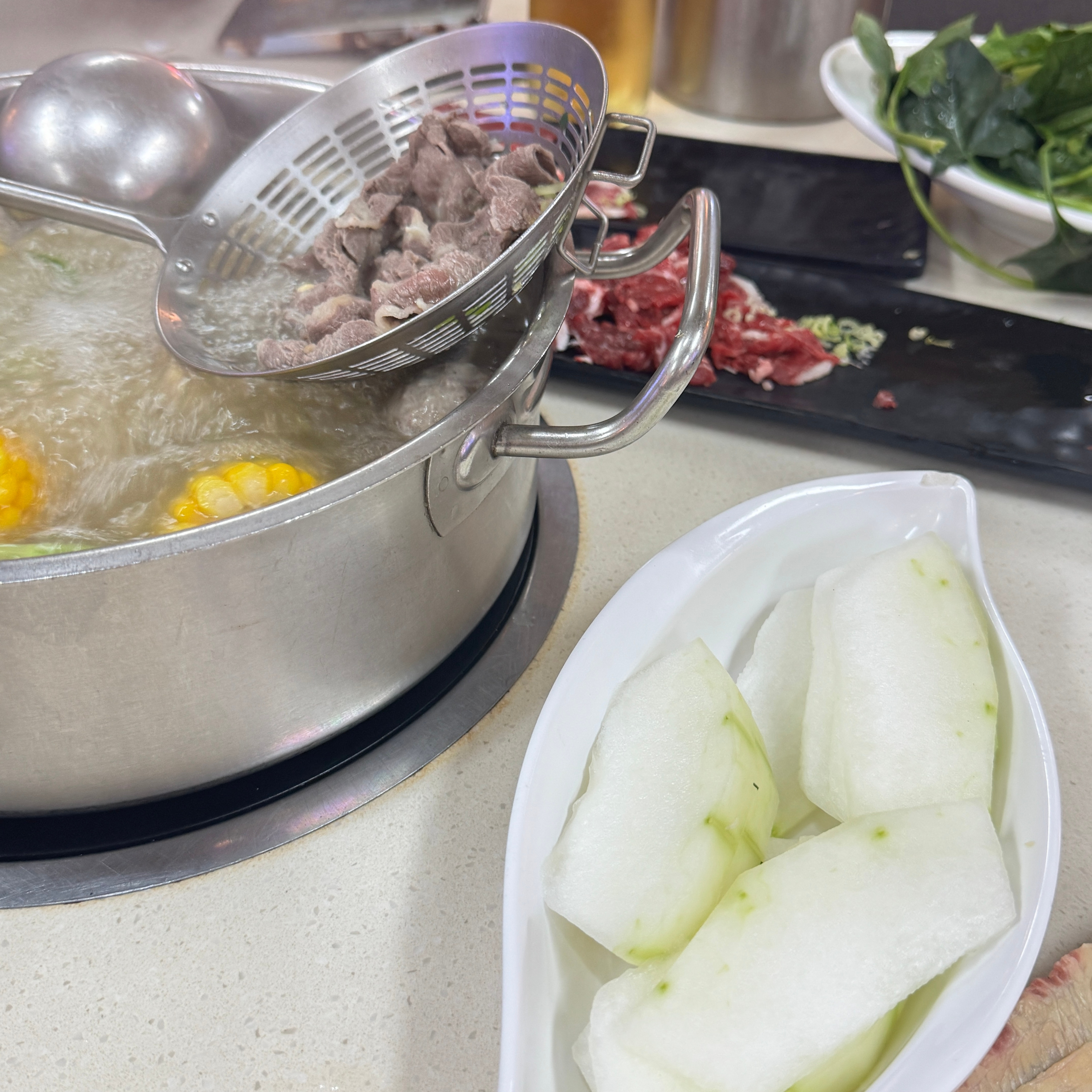 馋一下你们今天吃的潮汕牛肉火锅🍲～