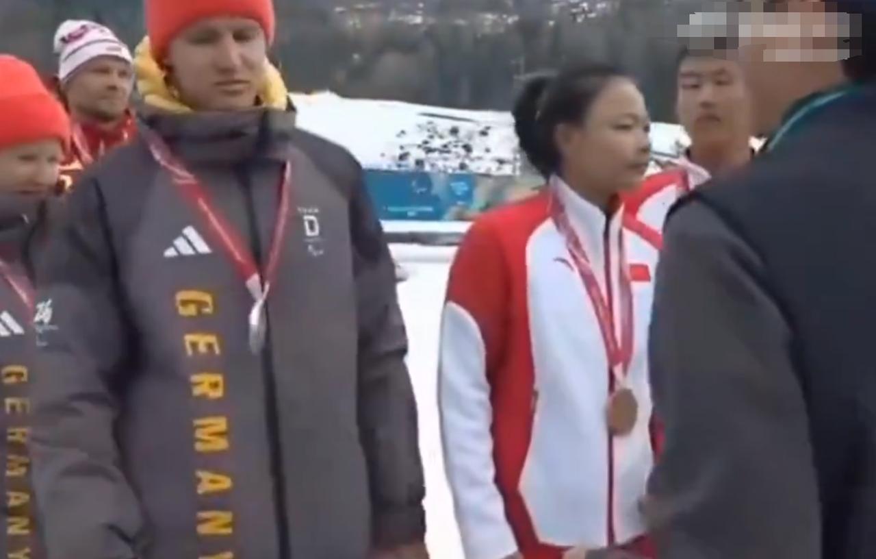 德国选手拒绝与中俄选手合影，称想表达对乌克兰的支持！2026年3月10日，
