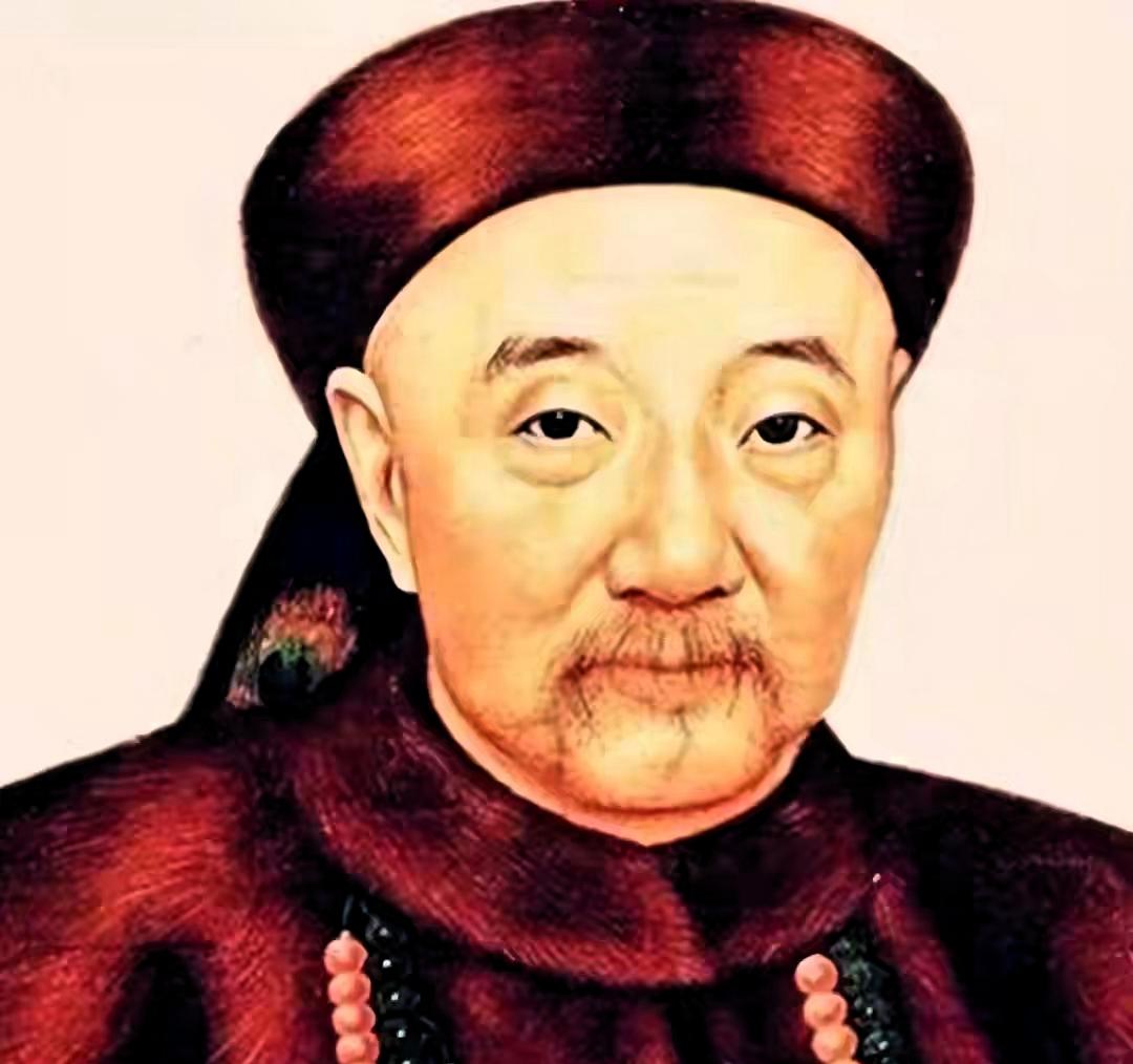 李鸿章整垮胡雪岩时，左宗棠为何不仅见死不救，反而亲自去抄家？1885年杭州的