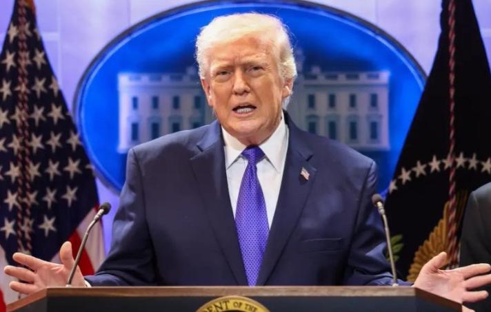 出事了！美加油机坠毁，航母起火，法军遇袭，特朗普开始急了就在3月12号晚上，