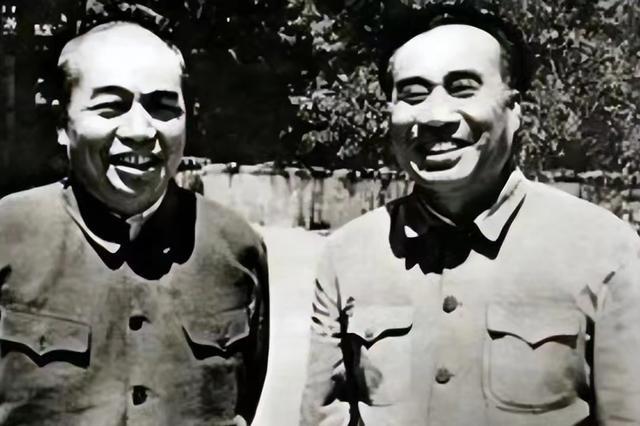 1974年11月底，家人突然发现朱老总暗自悲伤，心情非常烦躁，甚至禁不住流泪。老