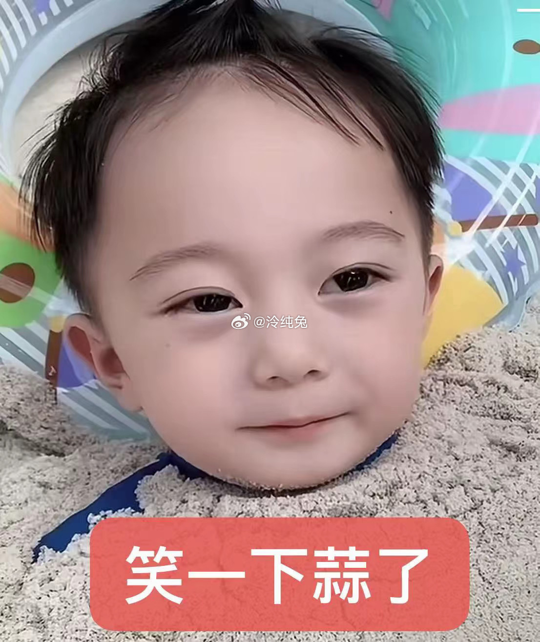 我买了好几条裤子都穿不下跟我妈说等我瘦了再买吧然后她努力给我挑了一条遮肉显瘦的m