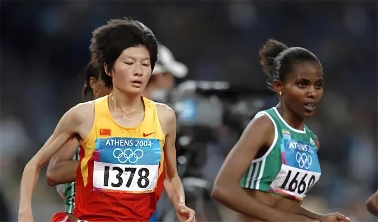 “我不服，中国选手绝对少跑一圈！”2004年雅典奥运会上，出现了一个惊天大乌龙，