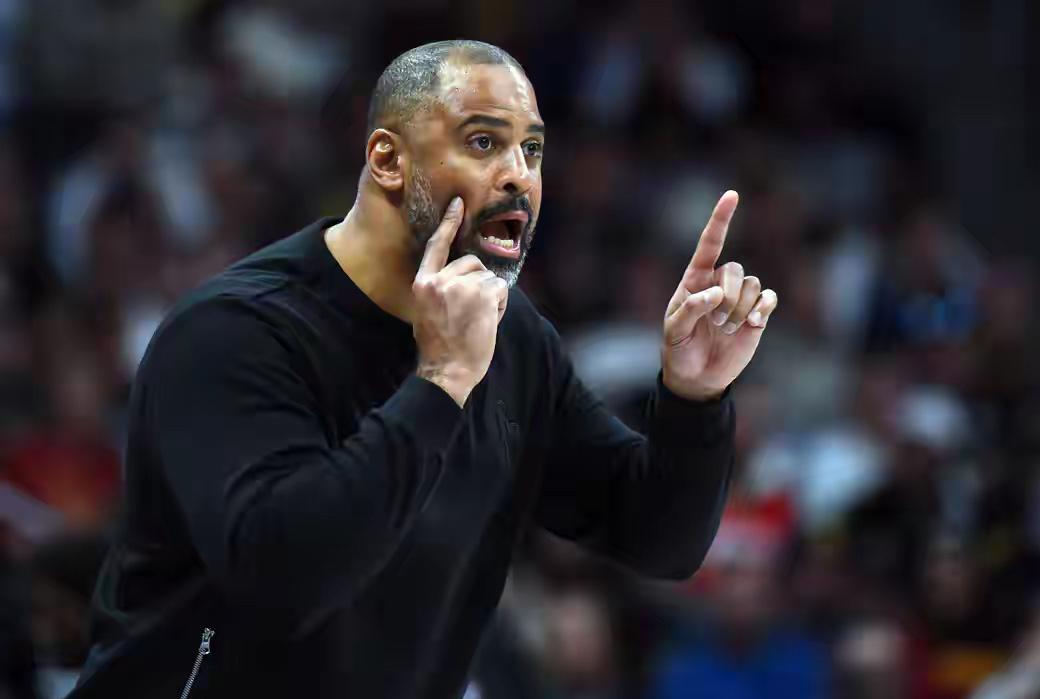 建议NBA联盟严查乌度卡，加时赛最后2分多钟还领先8分，一个暂停被森林狼打了个1