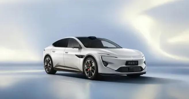 新款阿维塔12的官图发布，来看下新车都有哪些优化和升级？🔍一、设计优化：