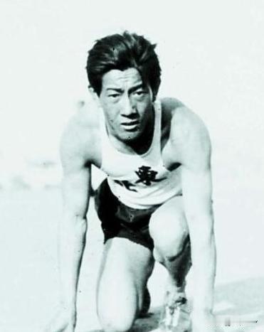 1932年，张学良赞助给刘长春8000大洋，让他去参加洛杉矶奥运会，坐了22天的