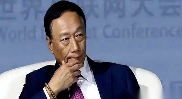 我跟你说，富士康那个衡阳厂，彻底关了。巅峰时三万人的大厂，乌泱乌泱全是人，最后