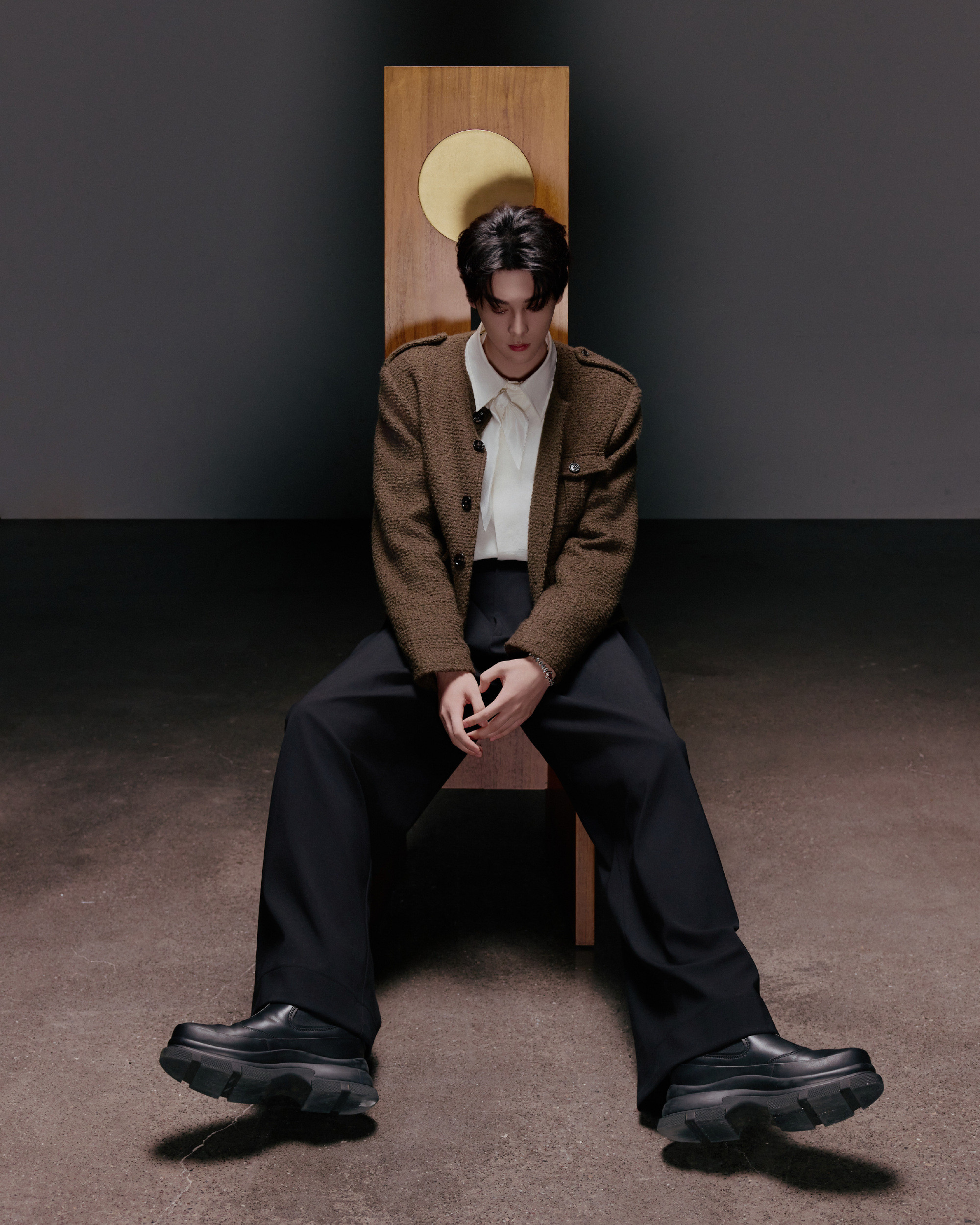 田栩宁的硬照几乎每次都很完美，挑不出错处的，有种与生俱来的时尚感