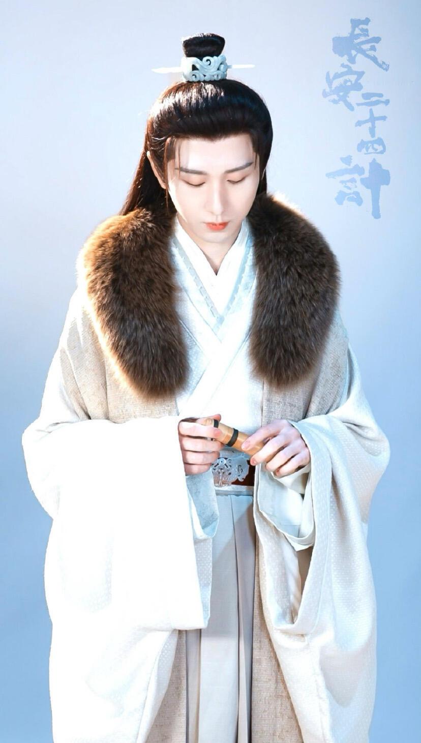 成毅扫弟机成毅这声奇奇太苏了！击掌相视一笑超甜，内娱扫弟机的有爱日常好嗑