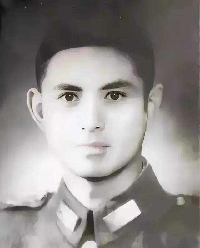 1947年冬，地下党员石淳刚把撤离暗号塞进墙缝，高烧烧得他视线发花，可更怕的是没