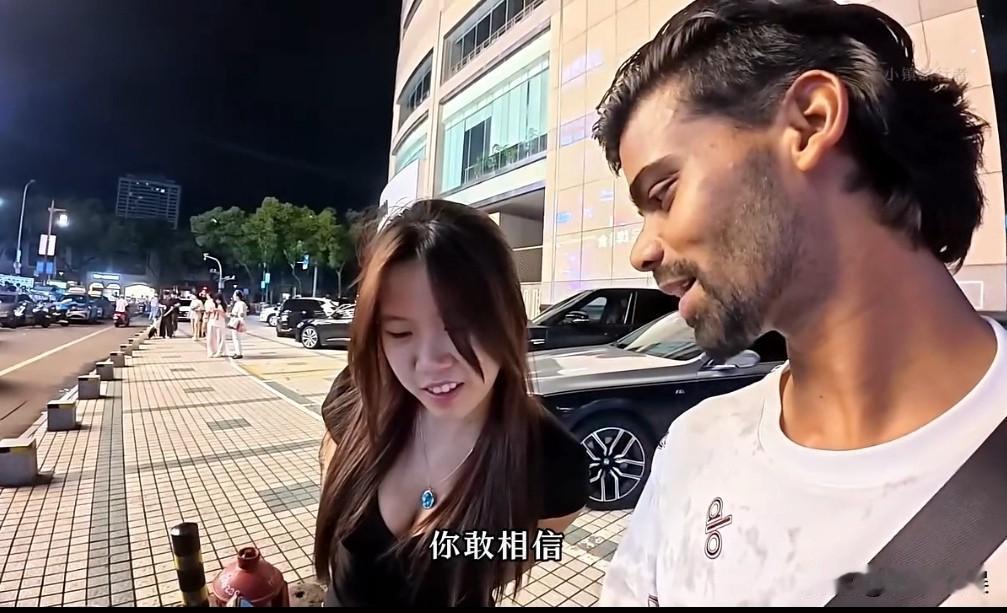 终究善良还是遭到了反噬。早就说这个先例不能开，印度博主当初穷游的时候就不该提供
