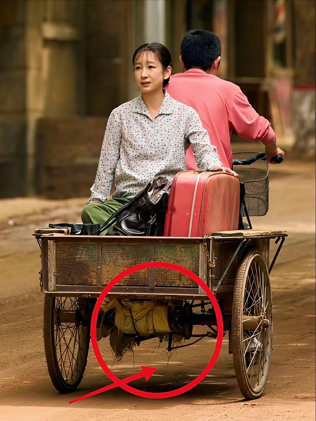 央视《主角》这个地方是不是穿帮了？
