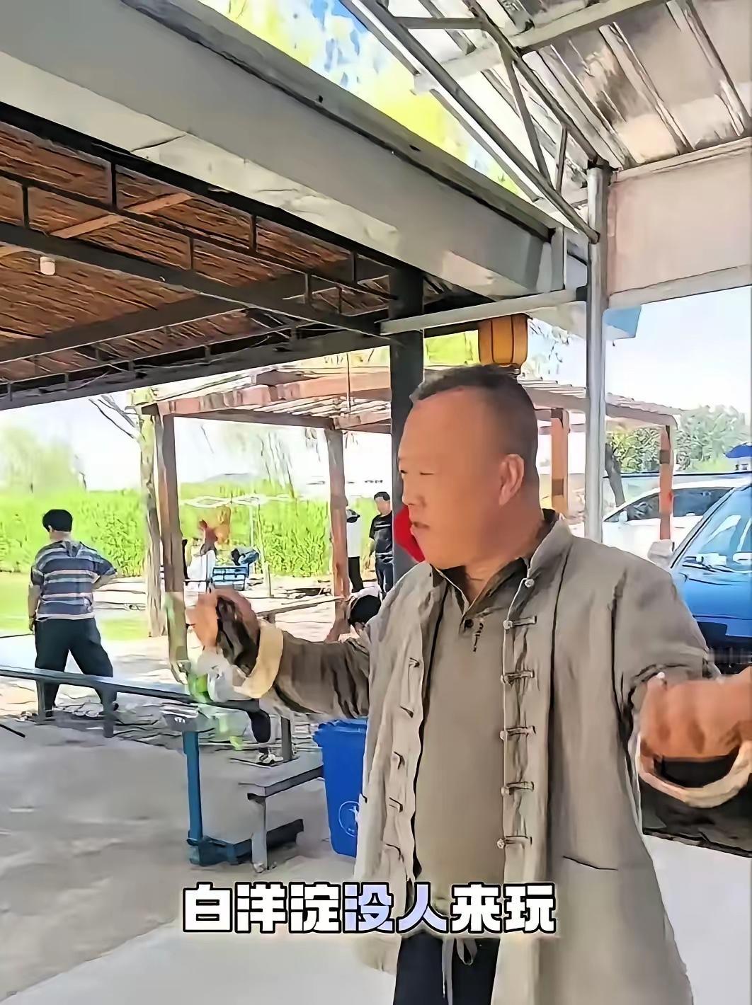 今年五一，全国上下没有不堵的，可偏偏就有一个地方显得格格不入，门前冷落鞍马稀，这