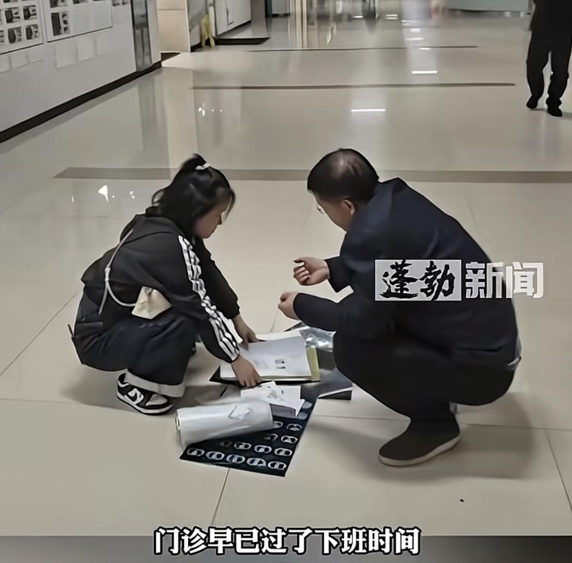 泪目！广西一女子千里迢迢来到重庆看病，却没如愿挂上专家号，她拿着一沓CT片子和检