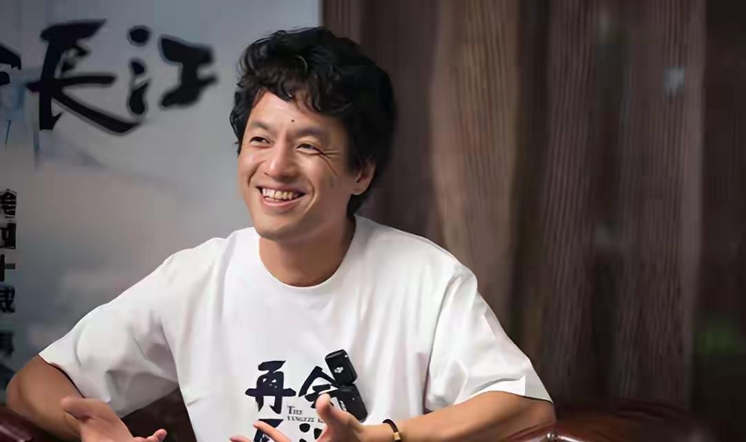 2026年，主持人问竹内亮:“你刚来中国生活的时候，最不能接受的是什么？”竹内亮